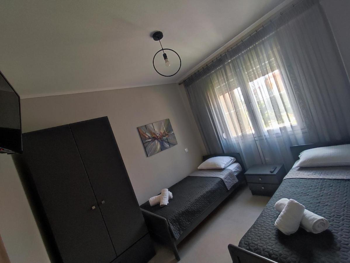 A & F Apartments - Ari'S House Kalyves Polygyrou Exteriér fotografie